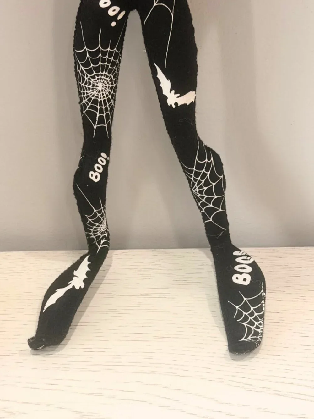 Annalee Vintage 2004 Halloween Spiderweb Boo Elf 16